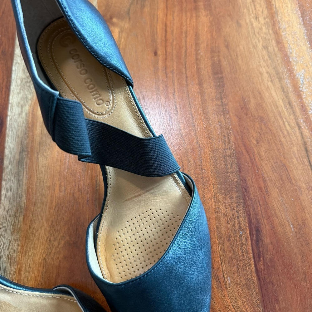 Corso Como Black Pointed Heels with Elastic Strap - Picture 8 of 11